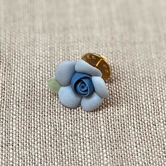 Vintage Blue Rose Pin - Picture 1 of 2